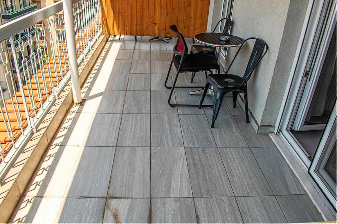 Filippou 13 Luxury Aprts With Balcony Appartement